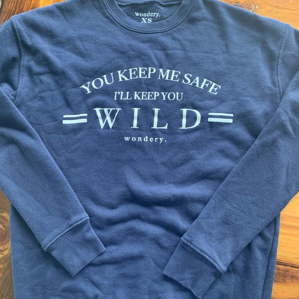 Wondery sweatshirt size xs